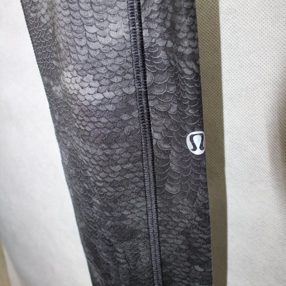 Lululemon Speed Tight II Sequin Snake Slate Black - Picture 8 of 12